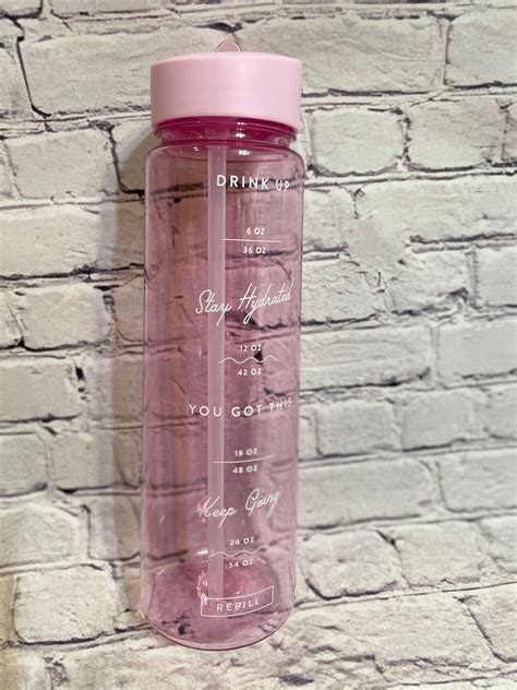 Wellness Tracker Water bottle 30 fl oz. – Southern Chic Magnolias, LLC