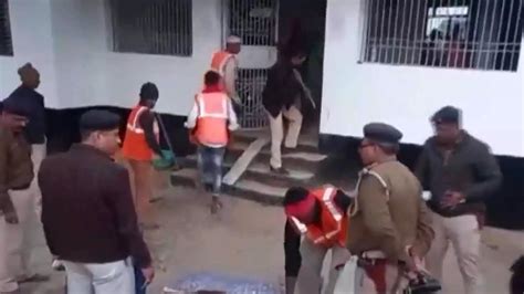 Mubarakpur murder case: Chhapra police attached houses of 4 absconding ...