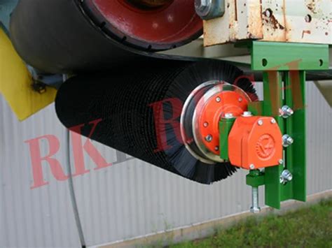 Conveyor Brushes - Conveyor Cleaning Brush Manufacturer from Bahadurgarh