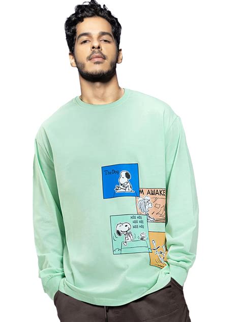 Buy Bewakoof Official Peanuts Merchandise Men's Snoopy Stripboard ...