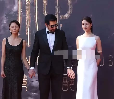 Fei Xiang holding hands with Yuan Quan on the red carpet caused ...