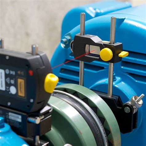 Rezultat imagine pentru Shaft Alignment Tool Set