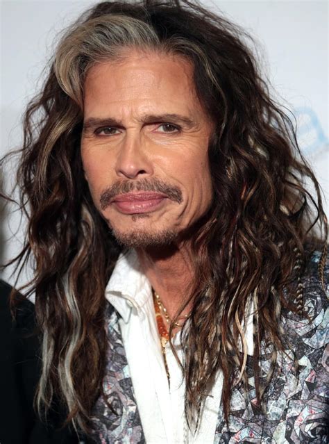 Steven Tyler Height, Age, Body Measurements, Wiki | CELEBRITIES BODY SIZE