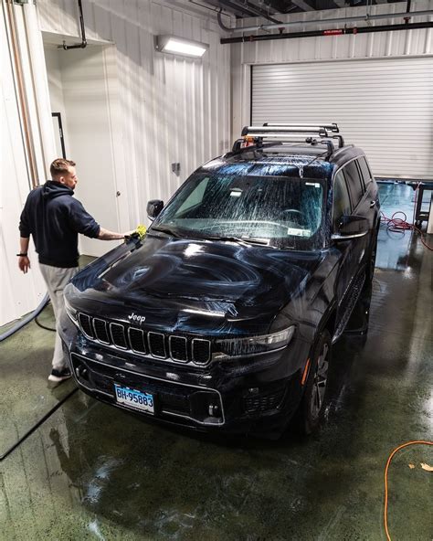 Castro OASIS - Hand Car Wash in West Haven, Connecticut