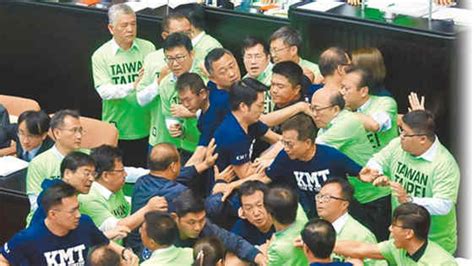 到了台湾的国民党为何衰落得如此严重？