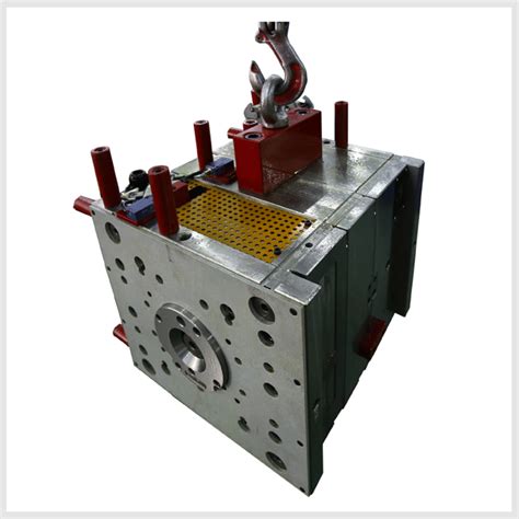 Injection Tooling 的图像结果