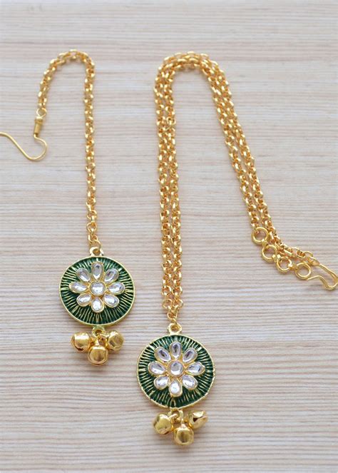 Get Kundan Meenakari And Gold Ghungroo Flower Maang Tikka And Necklace ...