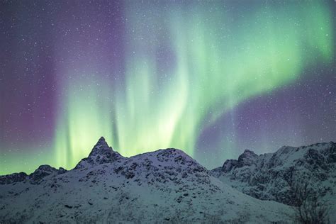 7 of the Best Places to See the Northern Lights in Canada - Explore ...