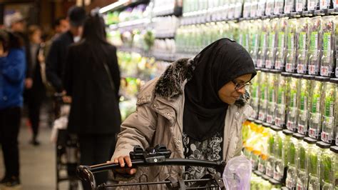 Wegmans hours Thanksgiving 2019 and groceries not to forget