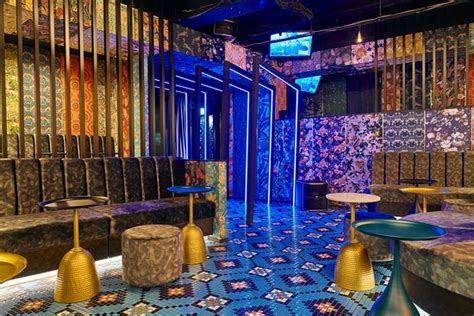 THE 10 CLOSEST Hotels to J & J Roppngi By Pdt, Roppongi