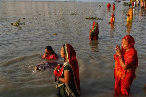 Sacred places of Hinduism: temples, cities, and rivers