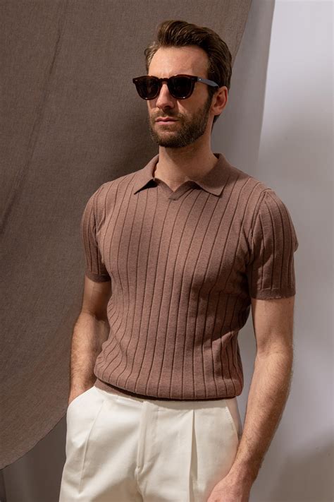 Brown ribbed knit polo - Made in Italy | Polo shirt outfits, Shirt ...