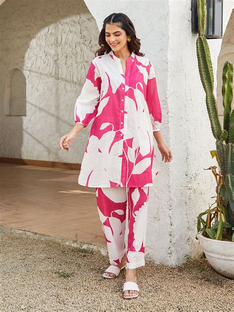 Fuchsia Cotton Slub Kurta with Pants - Set of 2