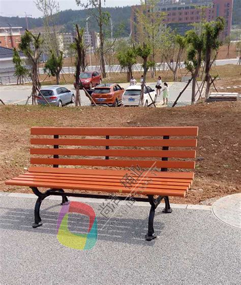 32年工厂防腐碳化实木公园椅碳纤维椅条户外公园休息长椅园林景观-阿里巴巴