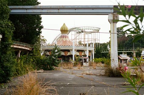 Inside Nara Dreamland, Japan's abandoned theme park - Loud And Quiet