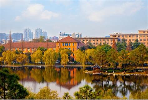 为什么说千万别考东华大学？上海人眼里的东华大学怎么样？