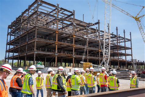 Engineering students visit LOUVAMC construction site | Article | The ...