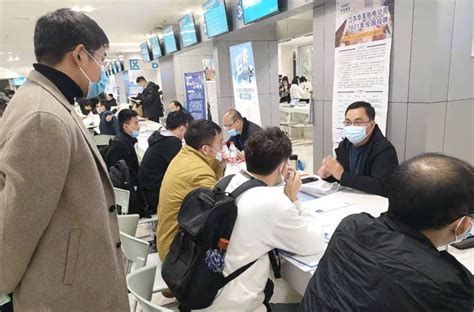 徐州副总领事走访胡志明市中国签证申请服务中心