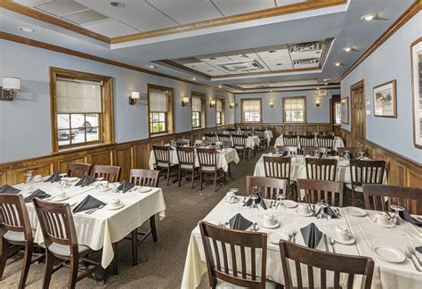 The Spring House Tavern - Great Food & Drinks Since 1719