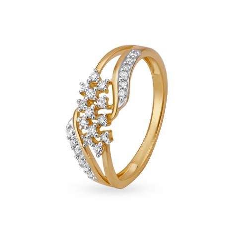 Charming Gold Finger Ring with Diamonds