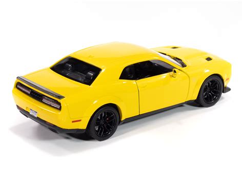 Johnny Lightning 2018 Dodge Challenger SRT Hellcat Widebody (Yellow) 1 | Auto World Store