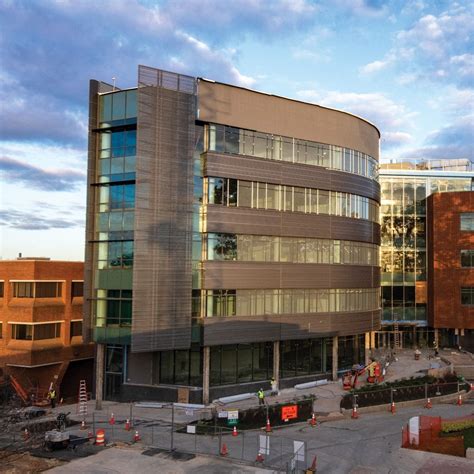 George Mason University: Admissions, Ranking, Acceptance Rate, Courses ...