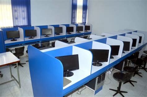 Computer Lab Equipment for Schools 的图像结果