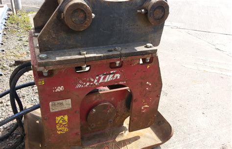 Using a Wacker Plate UK 的图像结果