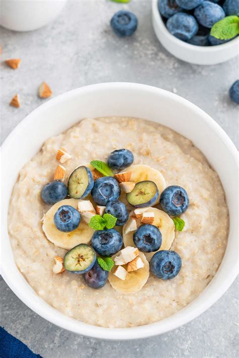 How to Make Quick Oats Oatmeal in the Stovetop | Laura Fuentes