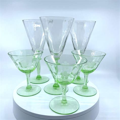 Vintage Green Depression Glassware Uranium Vaseline Glow Glass, Set of ...
