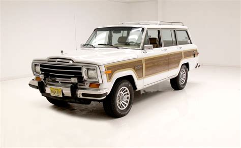 1990 Jeep Grand Wagoneer | Classic Auto Mall