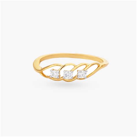 Intertwined Diamond Finger Ring