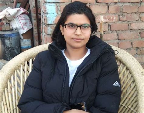 16 बार घर टूटा, फुटपाथ पर बैठ पढ़ाई की... अब बन गई हैं जज।Panipat Ruby ...