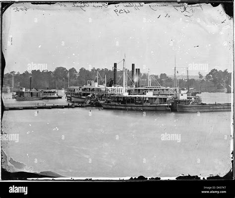 American army supplies hi-res stock photography and images - Alamy