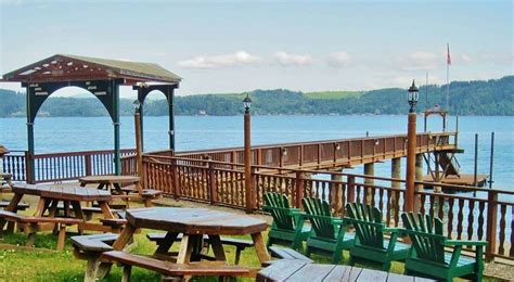 MIKES BEACH RESORT (Lilliwaup) - Specialty Resort Reviews & Photos ...