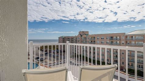 Top Floor King Suite | ICONA Diamond Beach New Jersey
