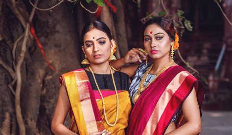 Wrapping Up: Which Sarees to Wear This Durga Puja?