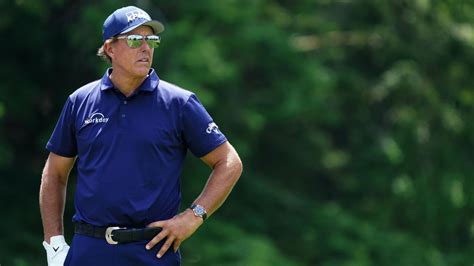 Phil Mickelson doesn't bash golf super league; others do