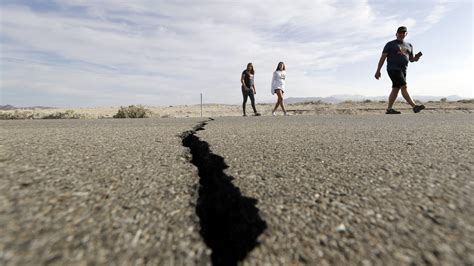 Earthquake in Seattle: Twitter reacts to Seattle Earthquake, Fear of ...