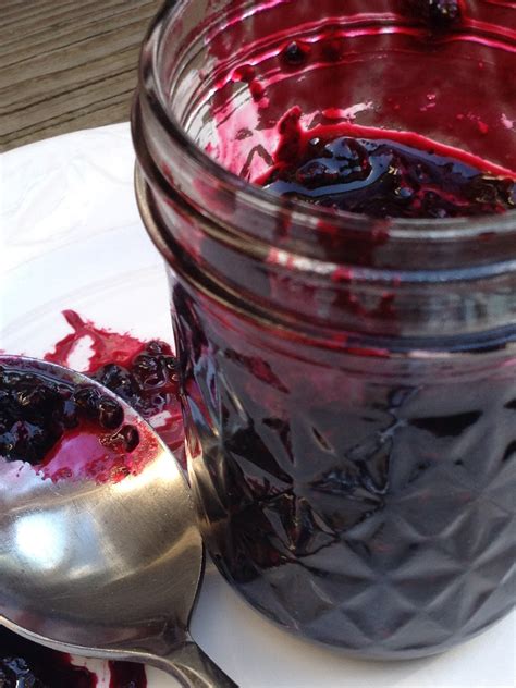 Tora's real food: Black raspberry jam: A lesson in restraint