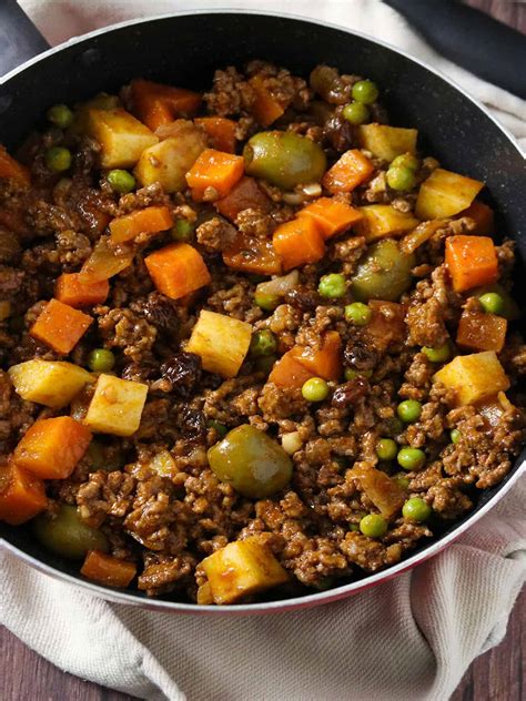 Filipino-style Picadillo with Potatoes - Kawaling Pinoy