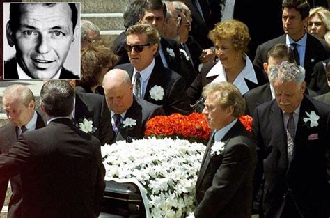 Frank Sinatra's funeral | Frank sinatra, Funeral, Sinatra