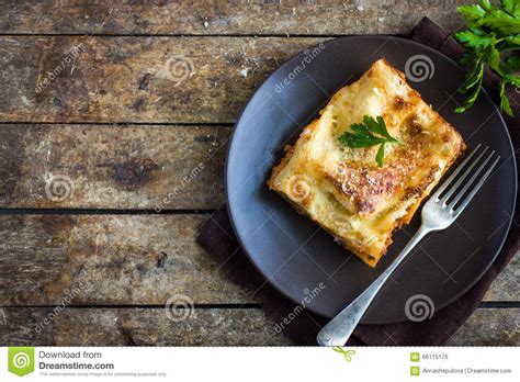Le Lasagne Al Forno Italiane Tradizionali Con Il Manzo  