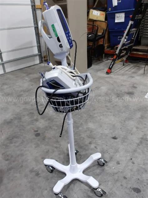 Welsh Allyn Vitals Machines (34). | GovDeals