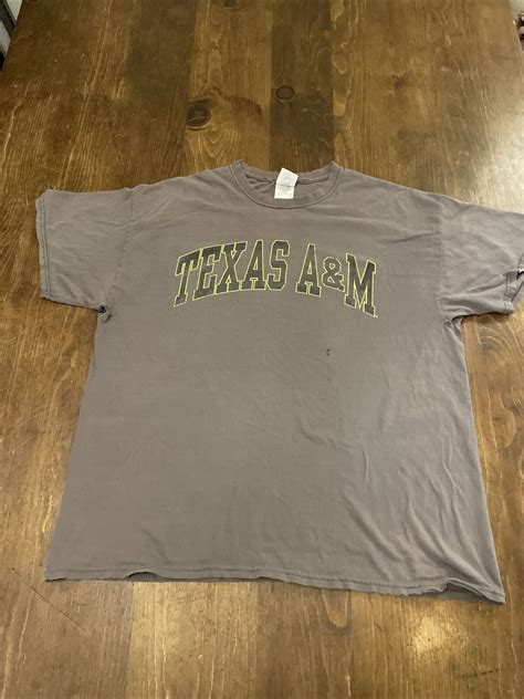 Texas A&M Shirt Men’s Xl Naturally Distressed Spell Out Short Sleeve ...