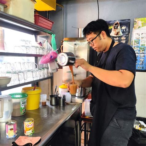 Bars, Pubs & Places To Drink In Best Cities In India & Abroad - Travel ...