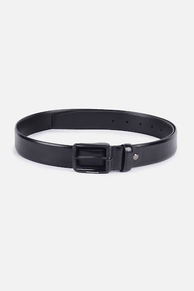 Buy Men Black Solid Leather Belt Online - 39705114 | Peter England