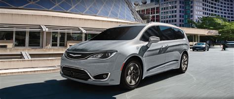 2019 Chrysler Pacifica Minivan | Chrysler Canada