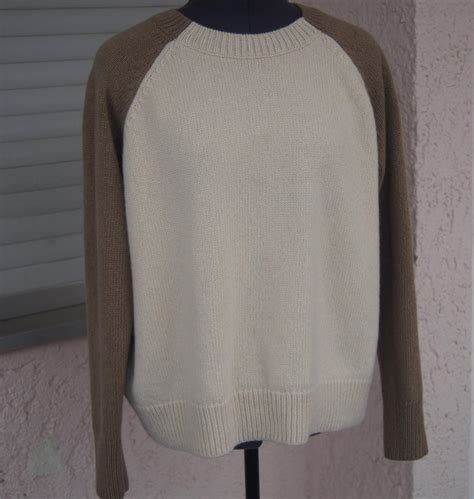 Cashmere wool sweater. I liked the combination of colors very much. : r ...