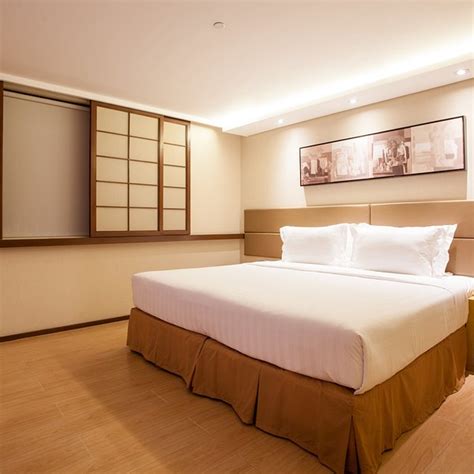 𝗧𝗛𝗘 𝟭𝟬 𝗕𝗘𝗦𝗧 Hotels in Makati of 2026 (with Prices)